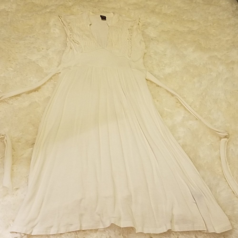 Dress - Picture 2 of 5